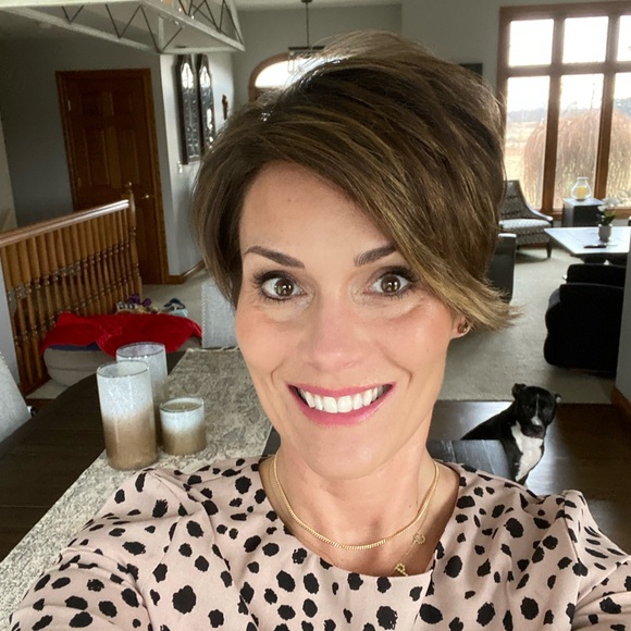 Meet your Posher, Shannon - Picture 2 of 6